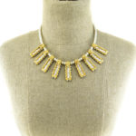 Gentle Hold Pearl Necklace - Image 3