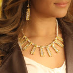 Gentle Hold Pearl Necklace - Image 5